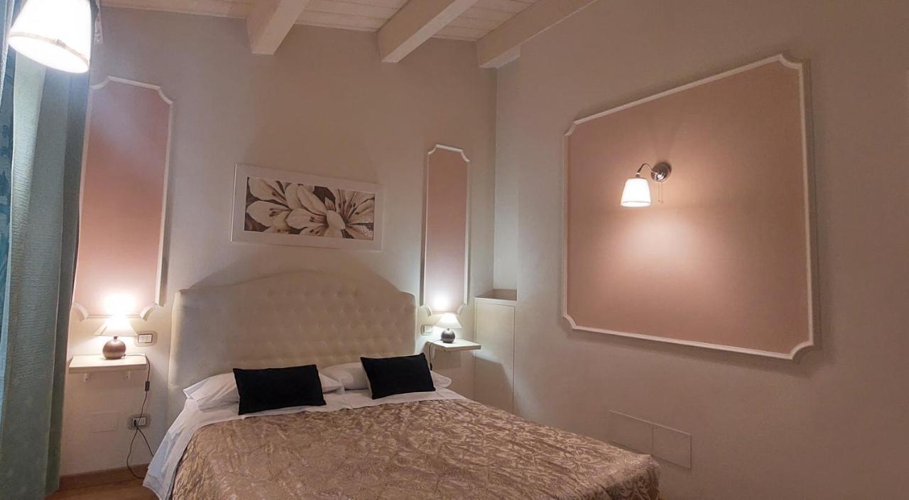 Il Piccolo Giglio Bed & Breakfast Porto Sant'Elpidio Bagian luar foto