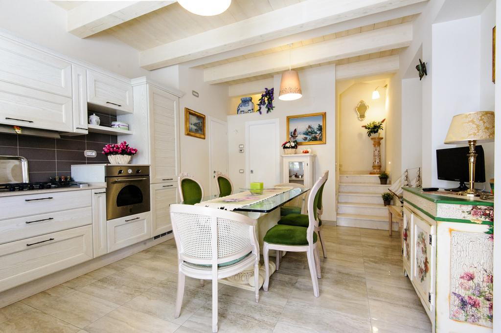 Il Piccolo Giglio Bed & Breakfast Porto Sant'Elpidio Bagian luar foto
