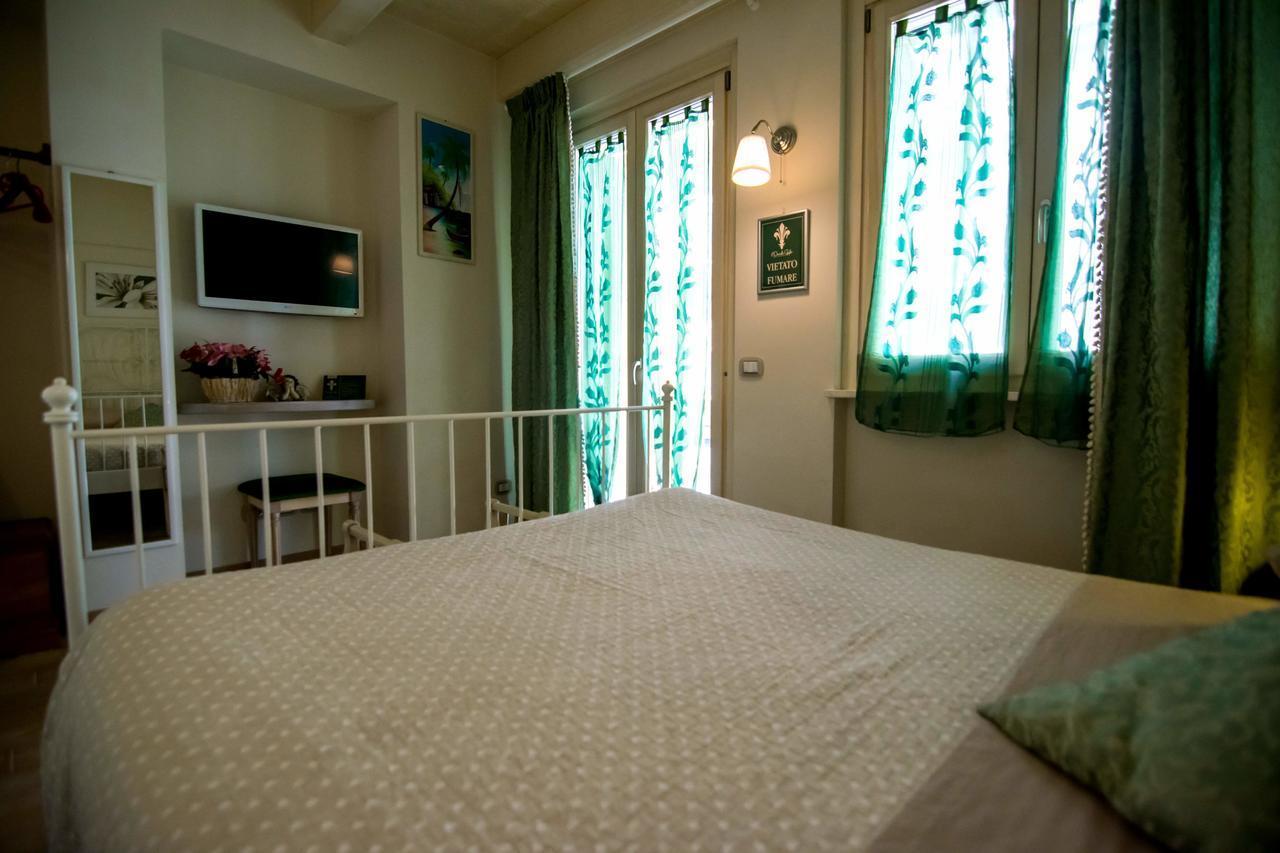 Il Piccolo Giglio Bed & Breakfast Porto Sant'Elpidio Bagian luar foto